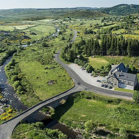 Отель Le Relais De L'Aubrac Насбиналь Экстерьер фото