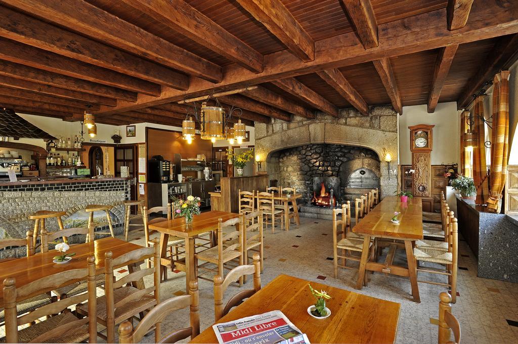 Отель Le Relais De L'Aubrac Насбиналь Экстерьер фото